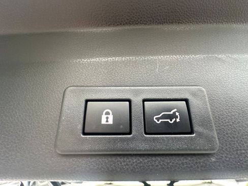 Used 2023 Subaru Ascent Limited image 15