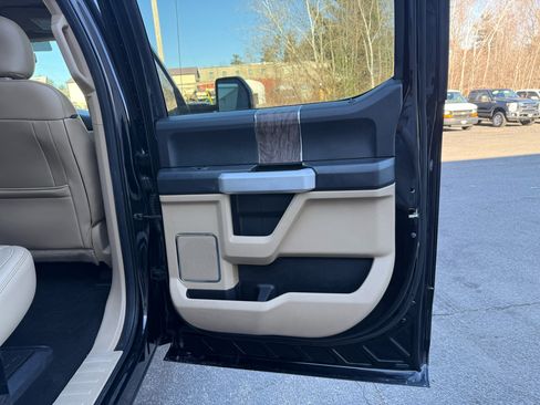 Used 2017 Ford F250 Lariat w/ Chrome Package image 20