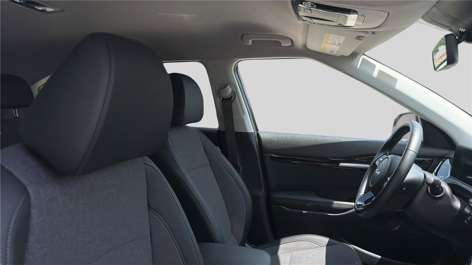 Used 2024 Kia Seltos S FWD image 22