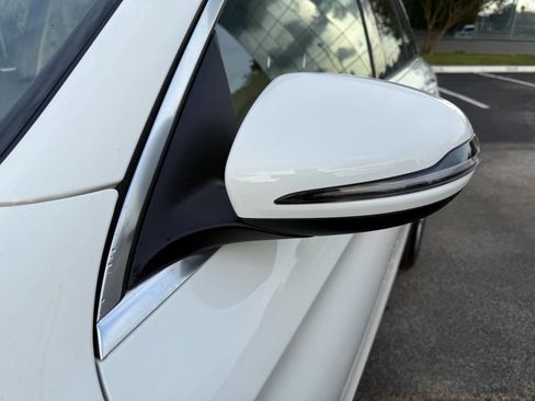 Used 2020 Mercedes-Benz GLC 300 image 13