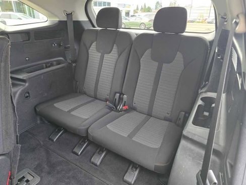 Used 2021 Kia Sorento LX image 17