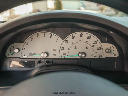 Used 2002 Ford Thunderbird Deluxe image 28