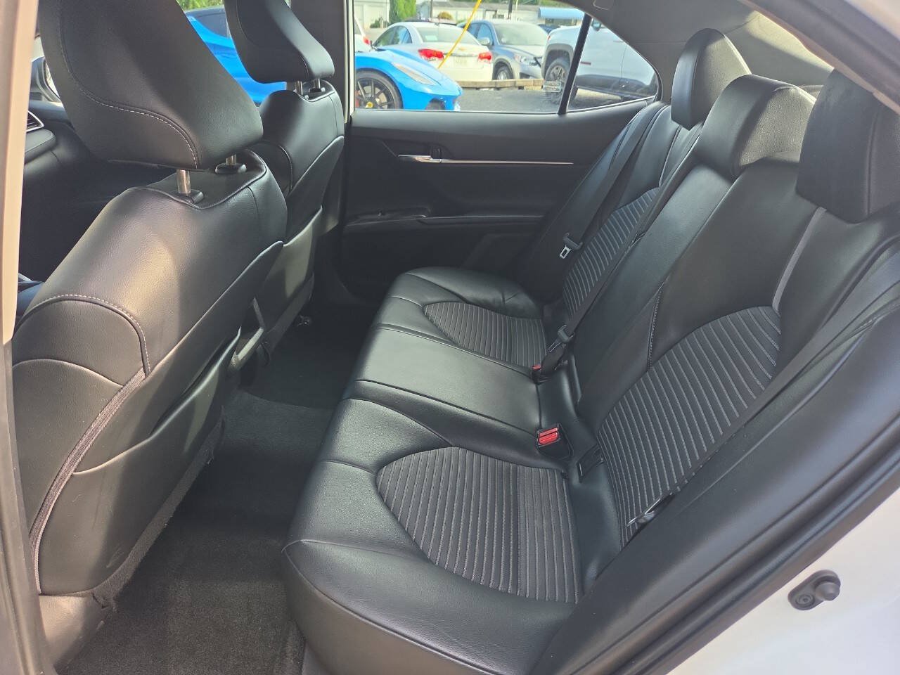 Used 2022 Toyota Camry SE FWD image 19