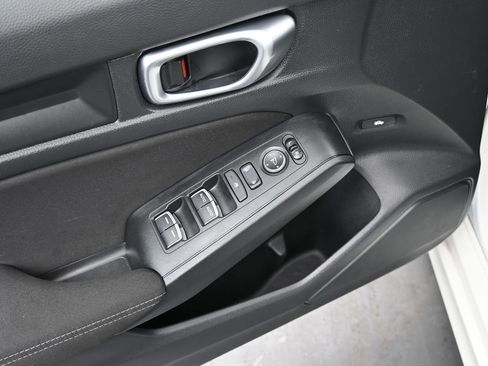 Used 2023 Honda Civic Sport image 21