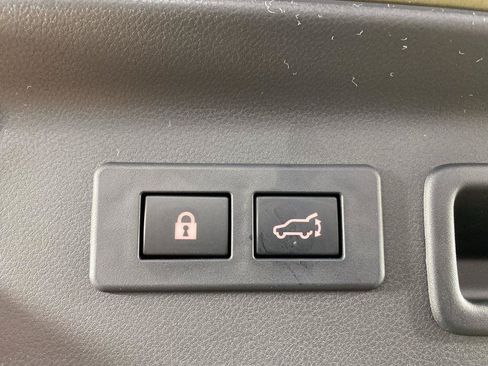 Used 2025 Subaru Forester Touring AWD/4WD image 30