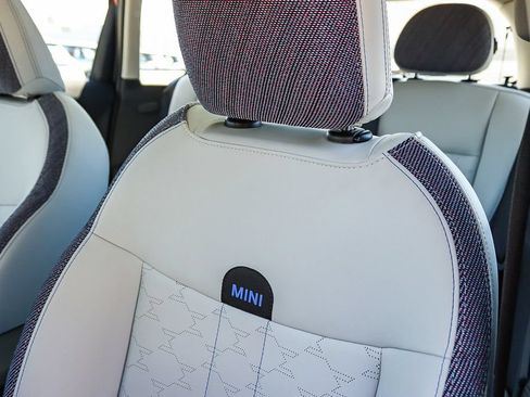 Used 2025 MINI Cooper S FWD image 29