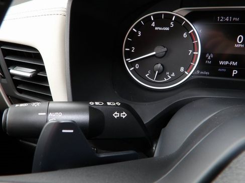 New 2025 Nissan Rogue SV image 30