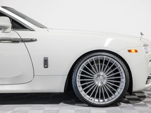 Used 2014 Rolls-Royce Wraith RWD image 4