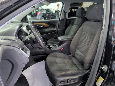 Used 2020 GMC Terrain SLE w/ Driver Convenience Package image 7