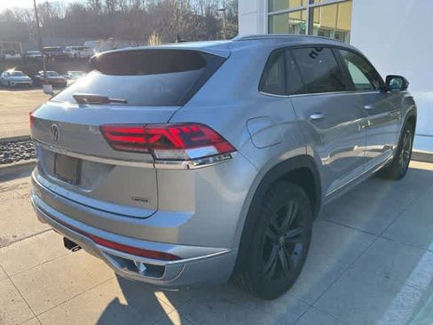 Used 2021 Volkswagen Atlas Cross Sport SE image 4