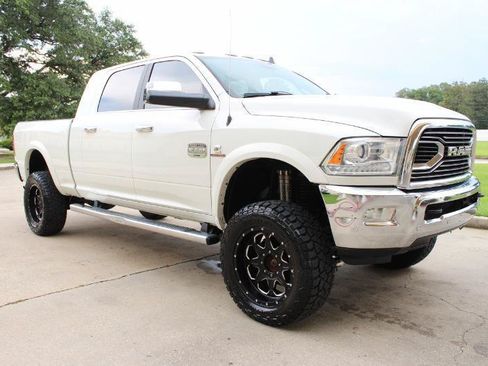 Used 2018 RAM 2500 Longhorn w/ Convenience Group AWD/4WD image 5