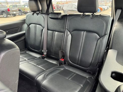 Used 2022 Jeep Wagoneer Series II w/ Rear Seat Video Group 1 image 13