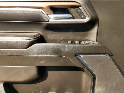 Used 2023 Chevrolet Silverado 1500 LT Trail Boss w/ Protection Package AWD/4WD image 25