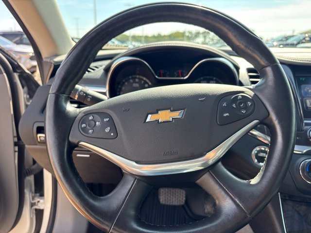 Used 2014 Chevrolet Impala LTZ FWD image 15