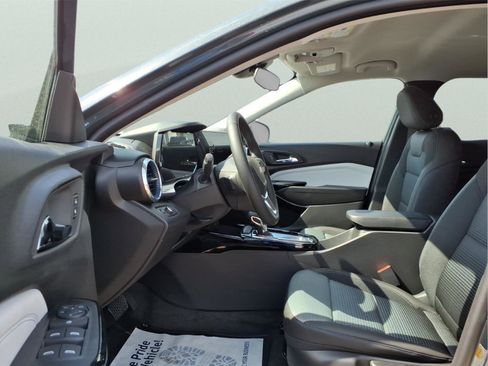 New 2026 Chevrolet Trax LT w/ Driver Confidence Package image 14