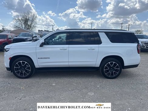 Certified 2022 Chevrolet Suburban RST w/ Luxury Package AWD/4WD image 2