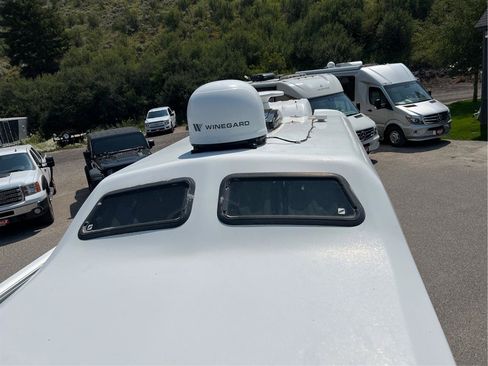 Used 2000 Dodge B3500 RWD image 12