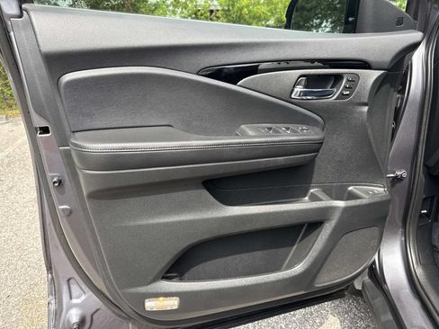 Used 2019 Honda Pilot Touring image 23