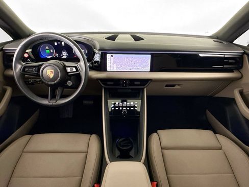 Certified 2025 Porsche Macan Electric RWD image 9