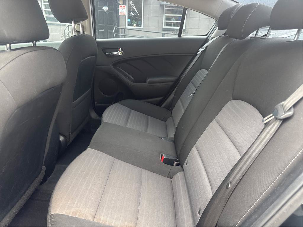 Used 2017 Kia Forte S FWD image 10