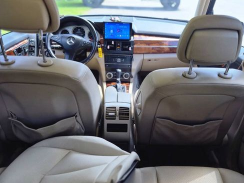 Used 2010 Mercedes-Benz GLK 350 4MATIC image 9