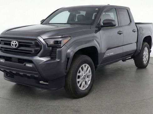 New 2026 Toyota Tacoma SR5 image 2