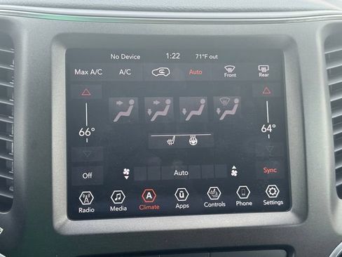 Used 2020 Jeep Cherokee Trailhawk w/ Cold Weather Group AWD/4WD image 28