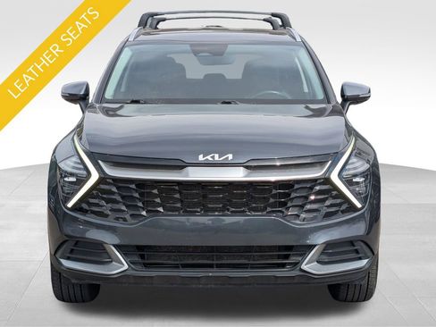 Certified 2024 Kia Sportage EX image 9