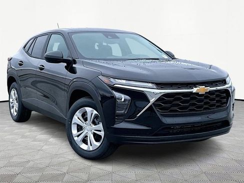 New 2026 Chevrolet Trax LS image 1