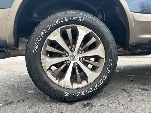 Used 2015 Ford F150 King Ranch w/ FX4 Off-Road Package image 18