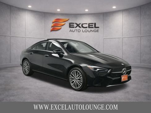 Used 2025 Mercedes-Benz CLA 250 4MATIC image 8