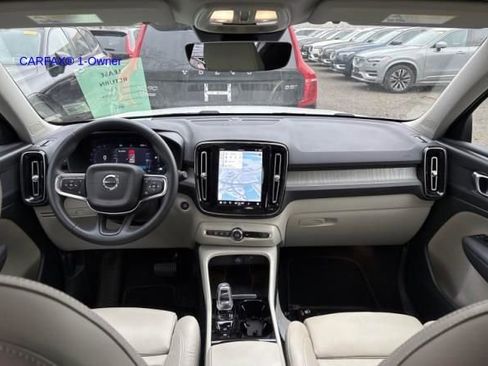 Used 2023 Volvo XC40 B5 Plus w/ Driver Assist Package image 4