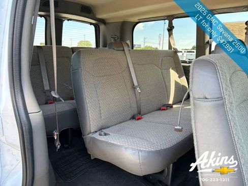 Certified 2025 GMC Savana 2500 LT w/ LT Preferred Equipment Group RWD image 20