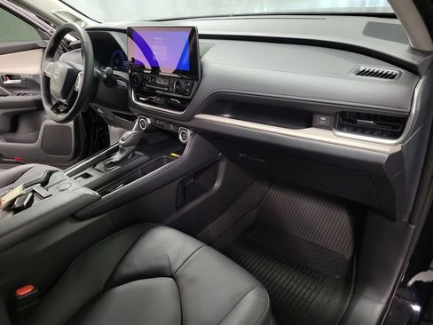 Used 2026 Toyota Grand Highlander AWD Hybrid image 24