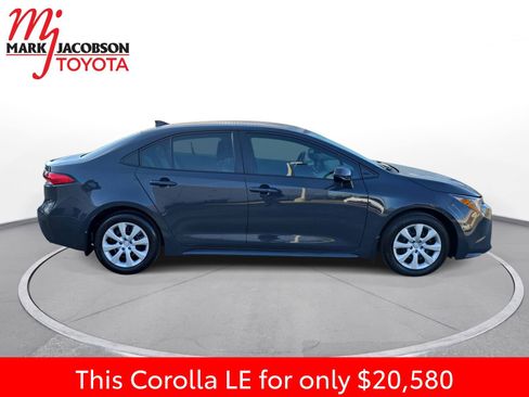 Used 2025 Toyota Corolla LE image 7