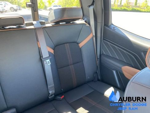Used 2025 GMC Canyon AT4 AWD/4WD image 22