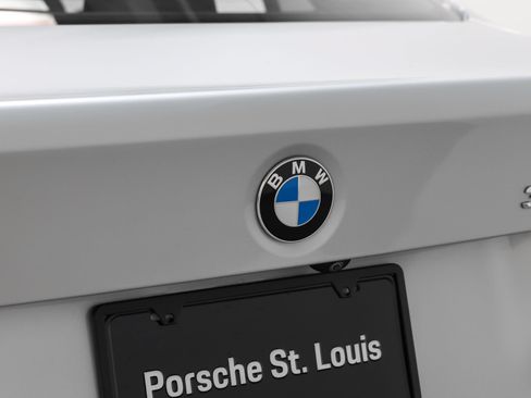Used 2018 BMW 330i xDrive Sedan AWD/4WD image 18