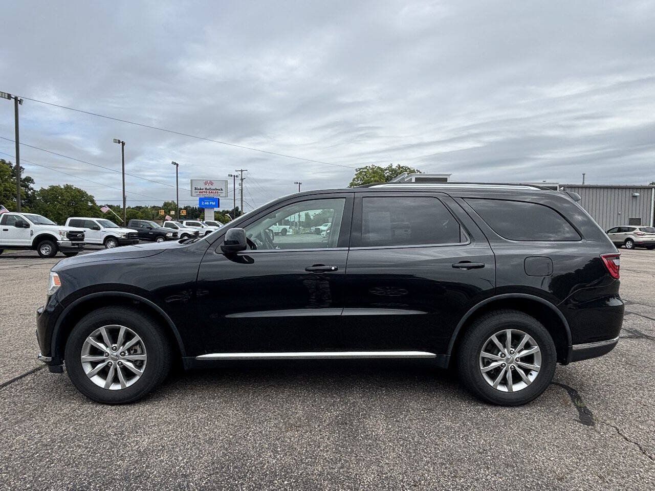 Used 2016 Dodge Durango SXT w/ Quick Order Package 23B AWD/4WD image 1