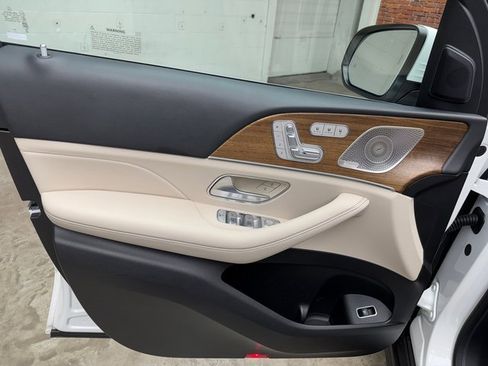 Certified 2024 Mercedes-Benz GLS 450 4MATIC image 10