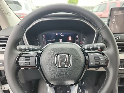 New 2026 Honda Pilot Touring image 19