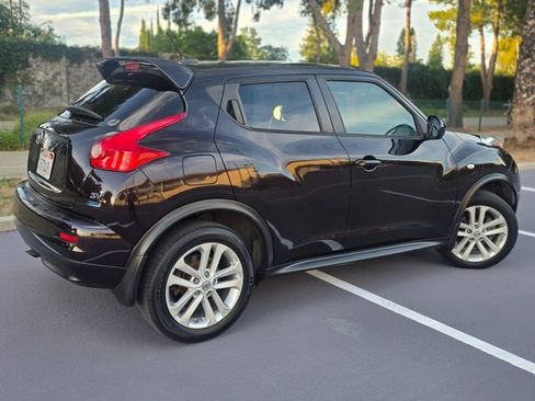 Used 2014 Nissan Juke SV FWD image 42