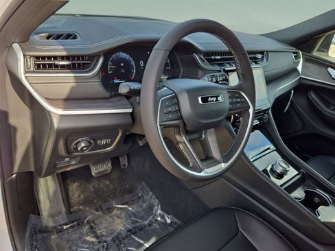 New 2025 Jeep Grand Cherokee L Limited w/ MOPAR Finishing Package RWD image 12