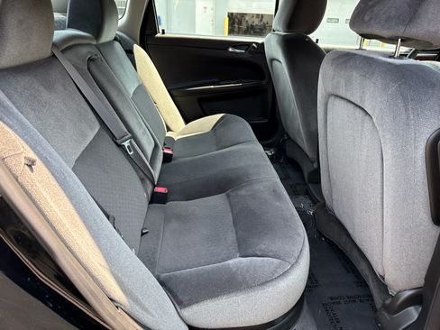 Used 2015 Chevrolet Impala LT w/ LT Sunroof Package FWD image 14