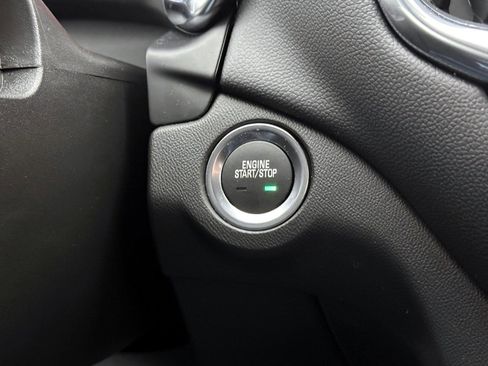 Certified 2022 Chevrolet Equinox LT image 28