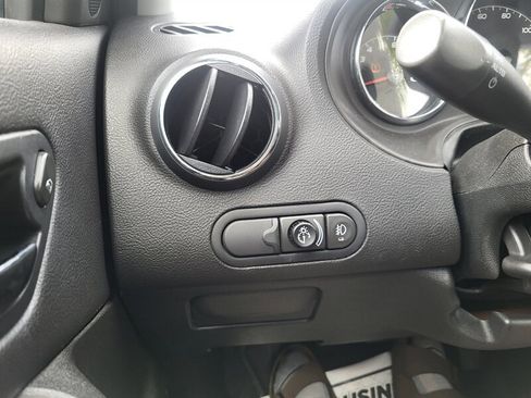 Used 2009 Pontiac G6 GXP w/ Sun And Sound Plus Package FWD image 20