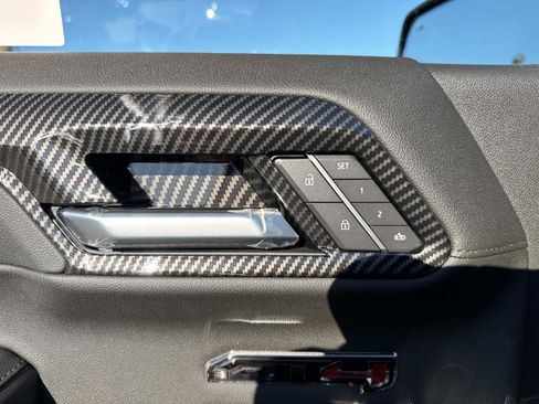 New 2026 GMC Sierra 1500 AT4 w/ Technology Package image 23