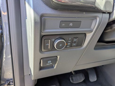 Used 2025 Ford F150 STX w/ Equipment Group 200A AWD/4WD image 18