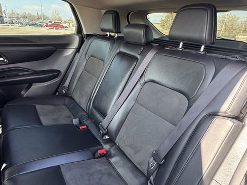 Used 2023 Nissan Ariya FWD image 14