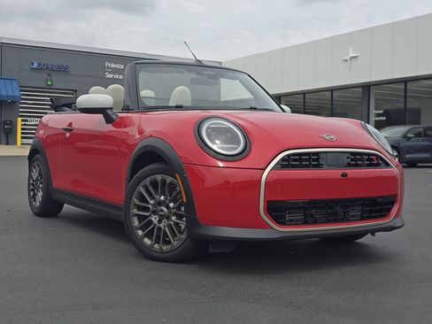 Used 2025 MINI Cooper S FWD image 9
