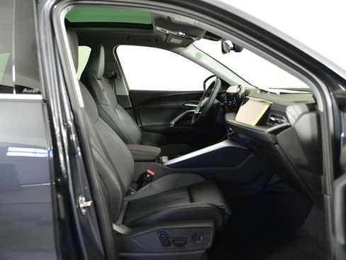 New 2025 Audi Q5 Prestige image 17